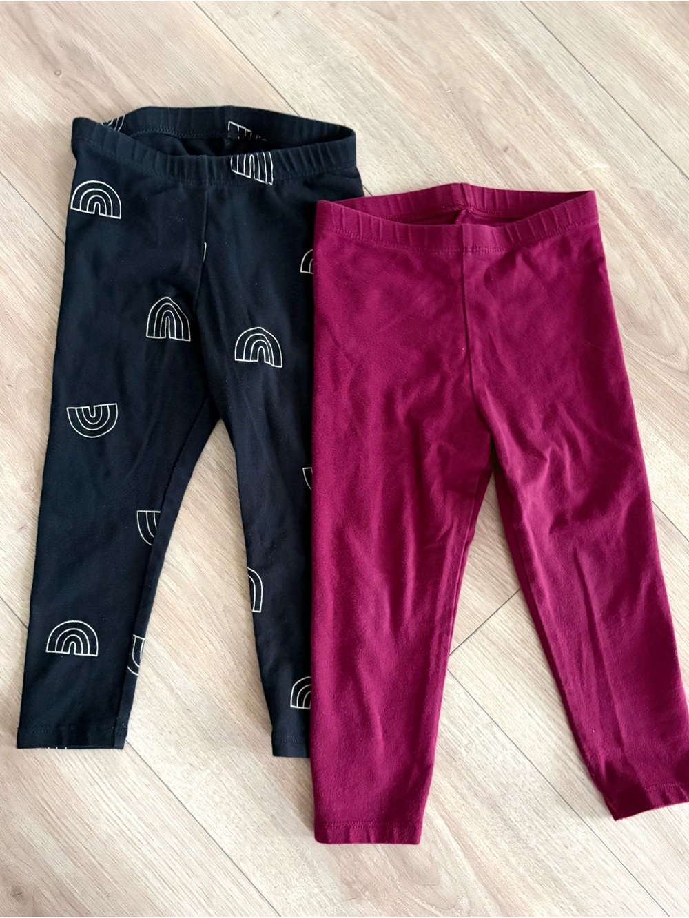 Cat & Jack Black Rainbow Print and Burgundy Leggings - 2 Pack. Toddler 2T